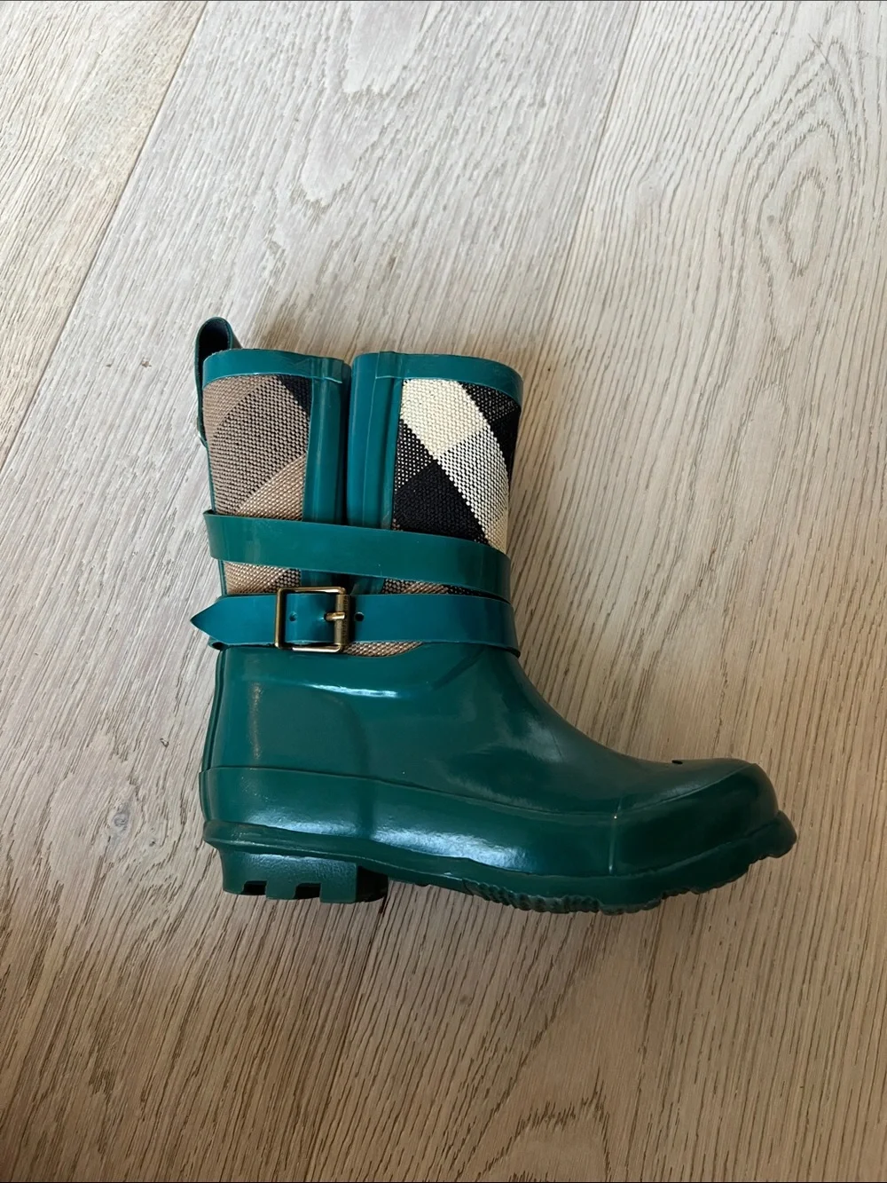 Burberry - Little Kids Rain-boots - Euro Size 27/ U.S. Size 10.5